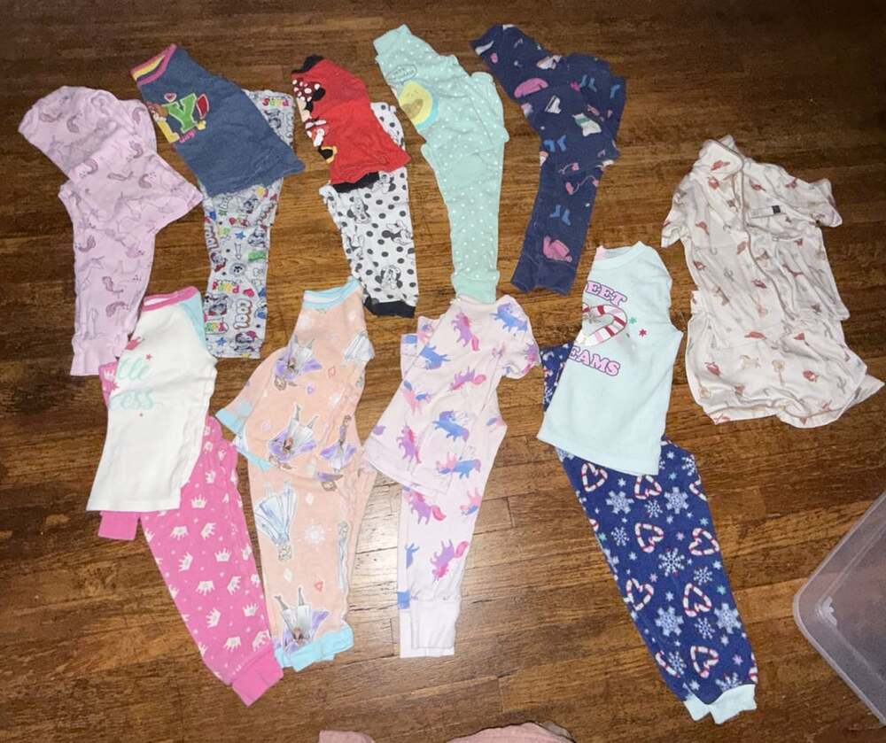 Carter's Pajamas Lot Size 2T